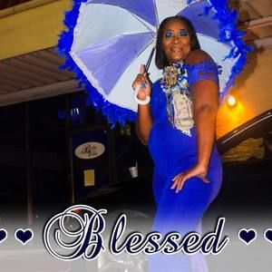 Meet your Posher, Carla